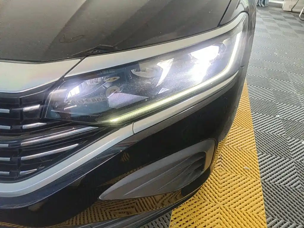 Volkswagen Passat — миниатюра 24