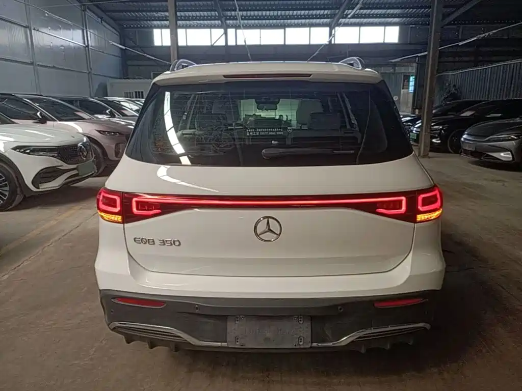 Mercedes-Benz EQB — миниатюра 6