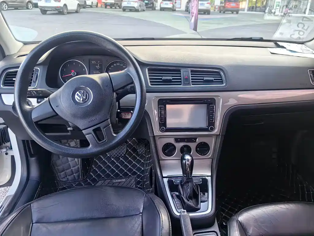 Volkswagen Lavida — миниатюра 9
