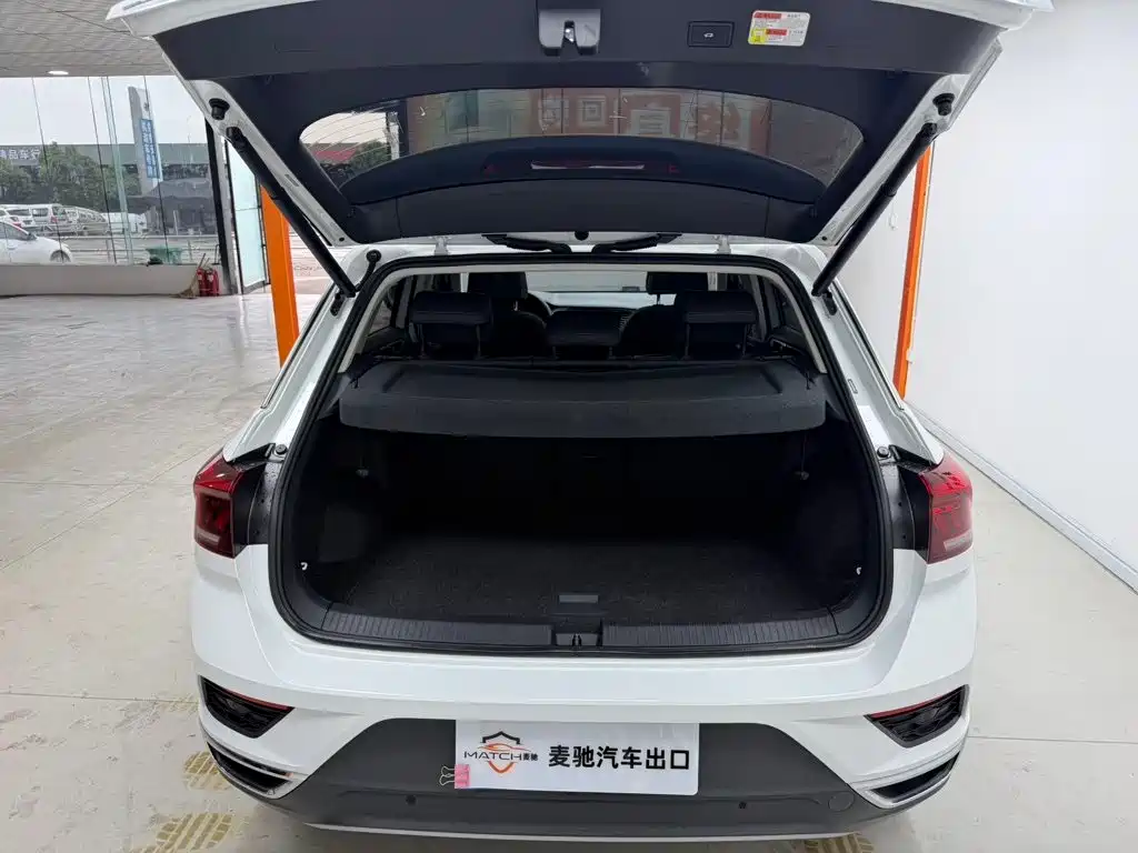 Volkswagen T-Roc — миниатюра 7