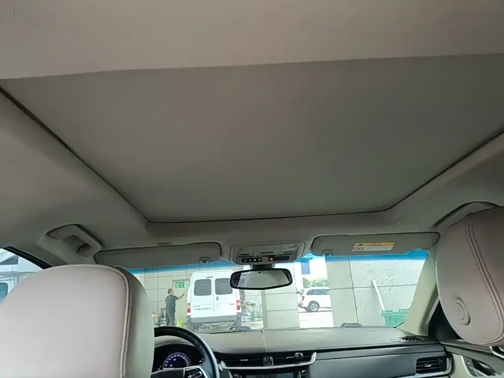 Cadillac XTS — миниатюра 18