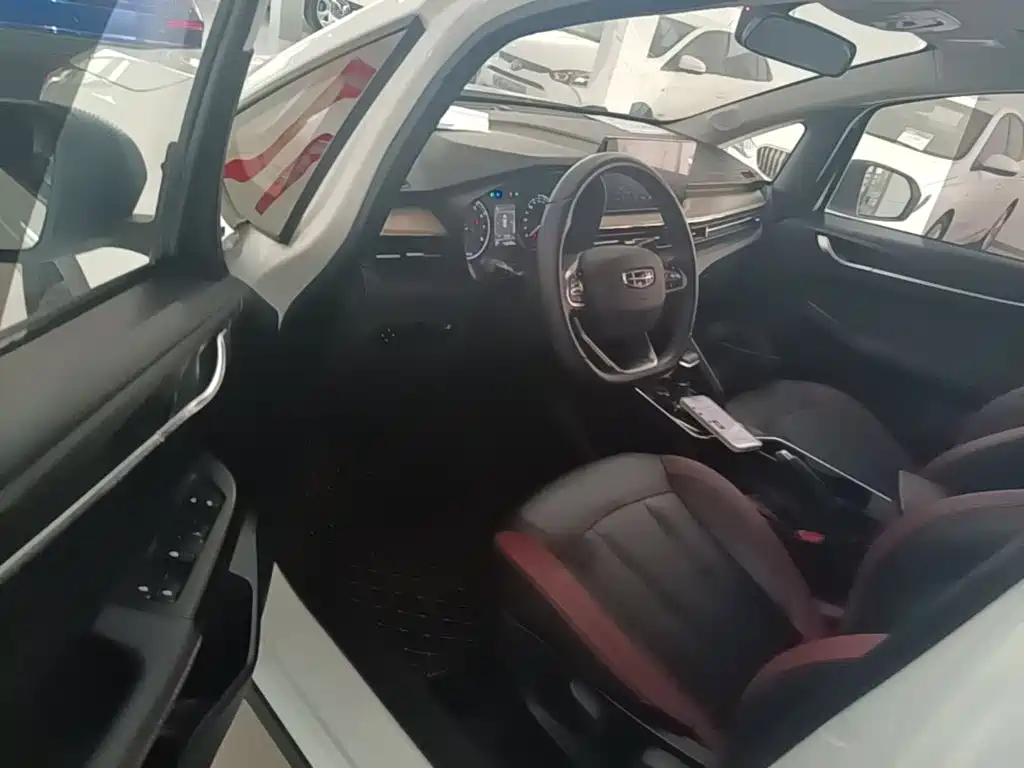 Geely Vision X3 — миниатюра 16