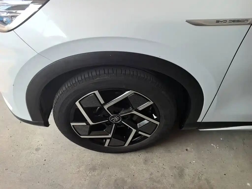 BYD Yuan Plus — миниатюра 23