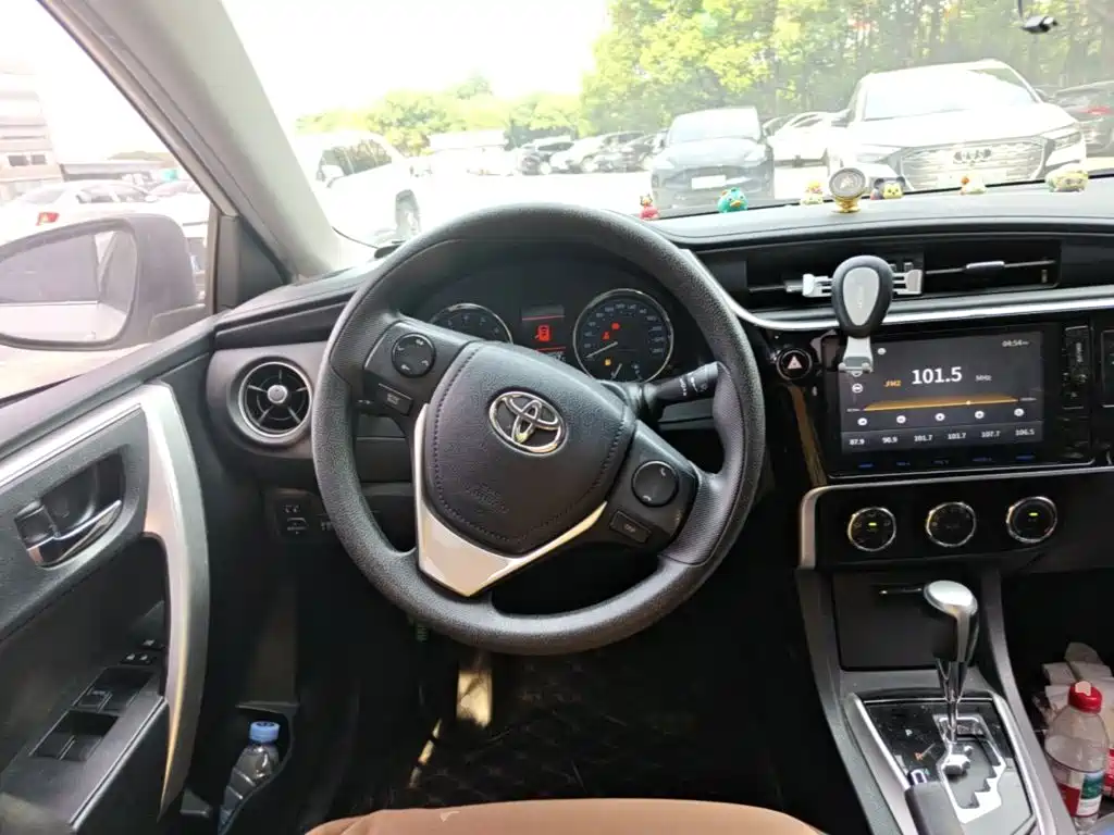Toyota Corolla — миниатюра 17