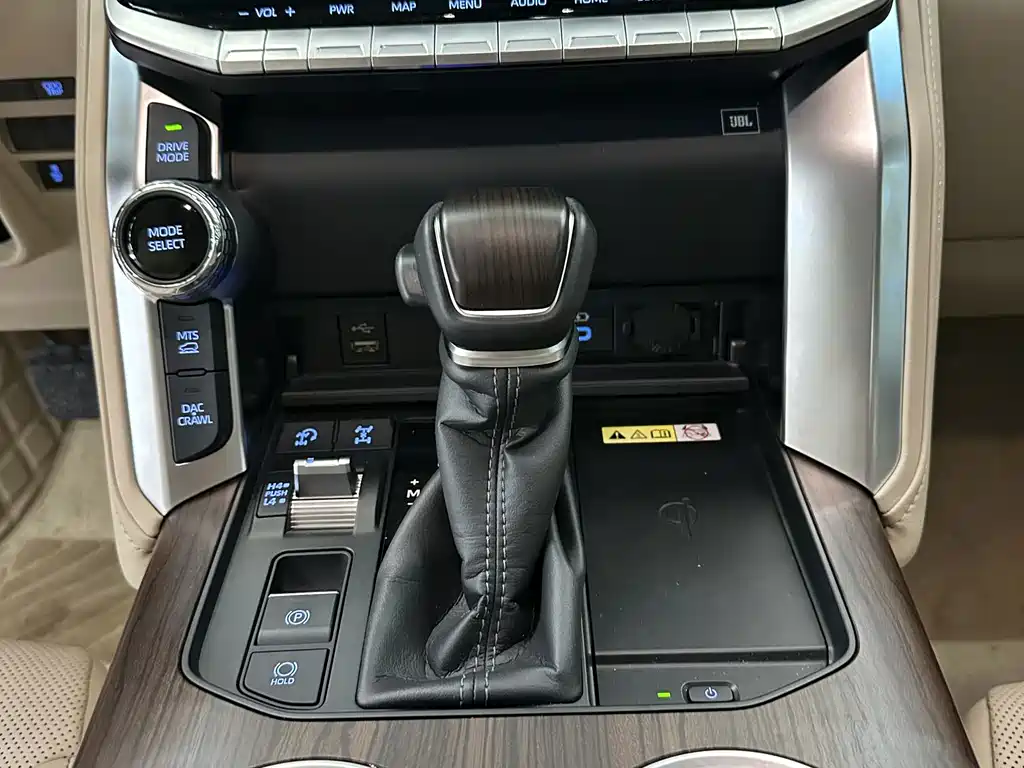 Toyota Land Cruiser — миниатюра 6