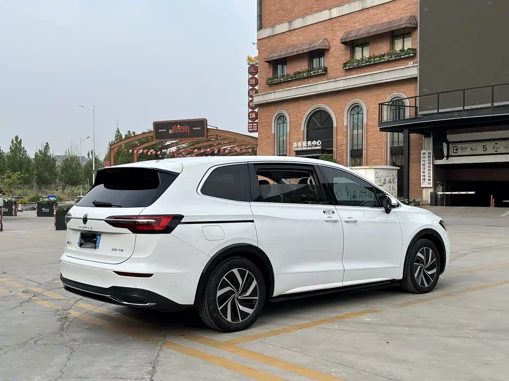 Volkswagen Viloran 2020 330TSI Luxury