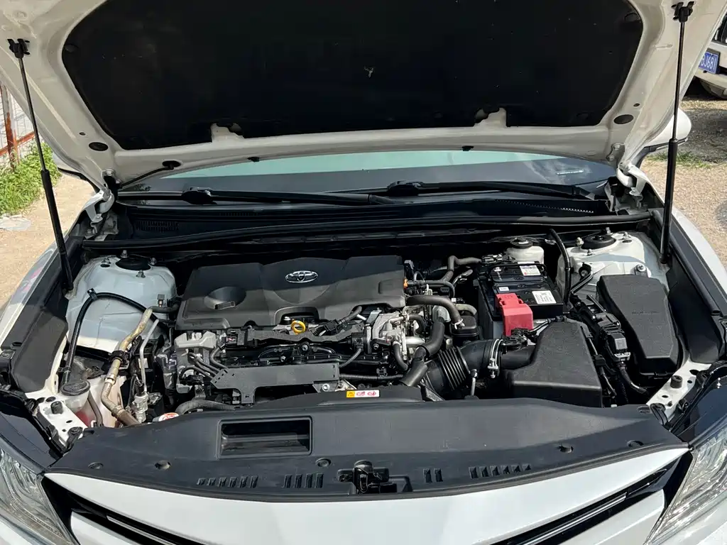 Toyota Camry — миниатюра 14