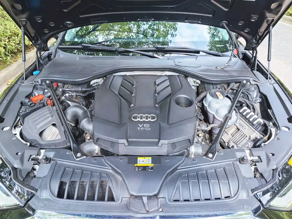 Audi A8 — миниатюра 16