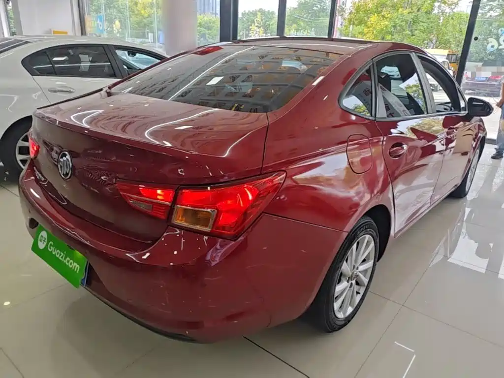 Buick Verano — миниатюра 5