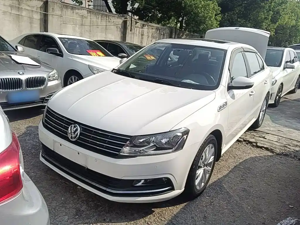 Volkswagen Lavida — миниатюра 2