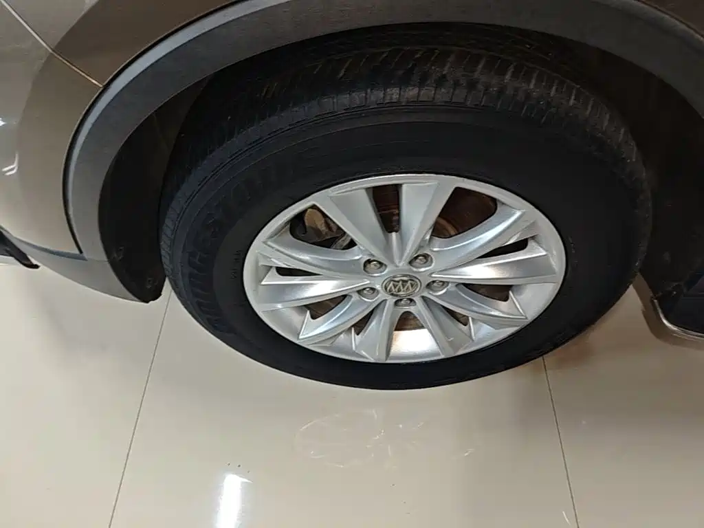 Buick Envision Plus — миниатюра 23