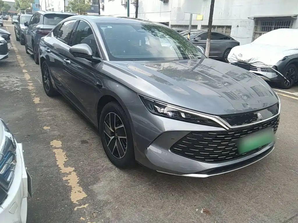 BYD Qin L L 2025 DM-i Smart Drive 120KM