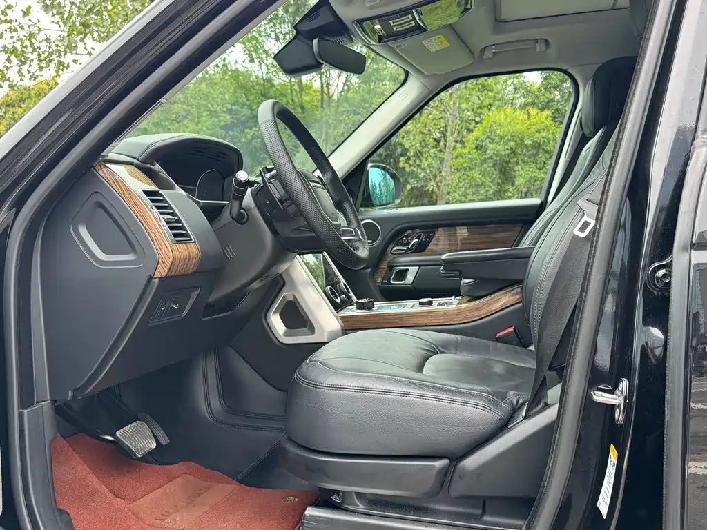 Land Rover Range Rover — миниатюра 9