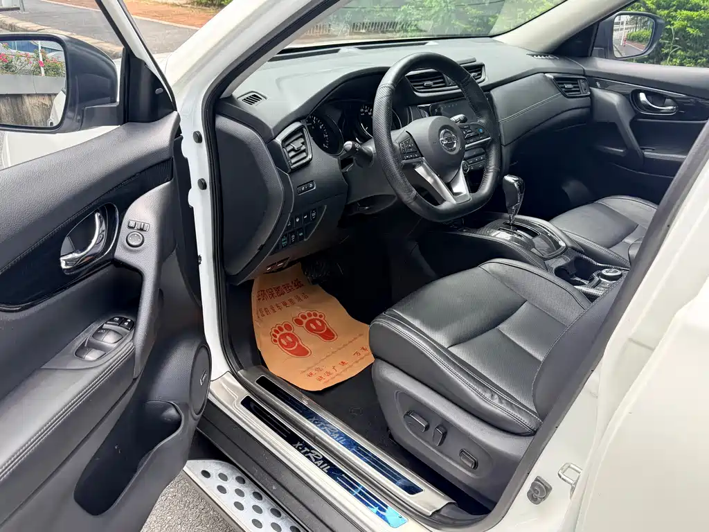Nissan X-Trail — миниатюра 9