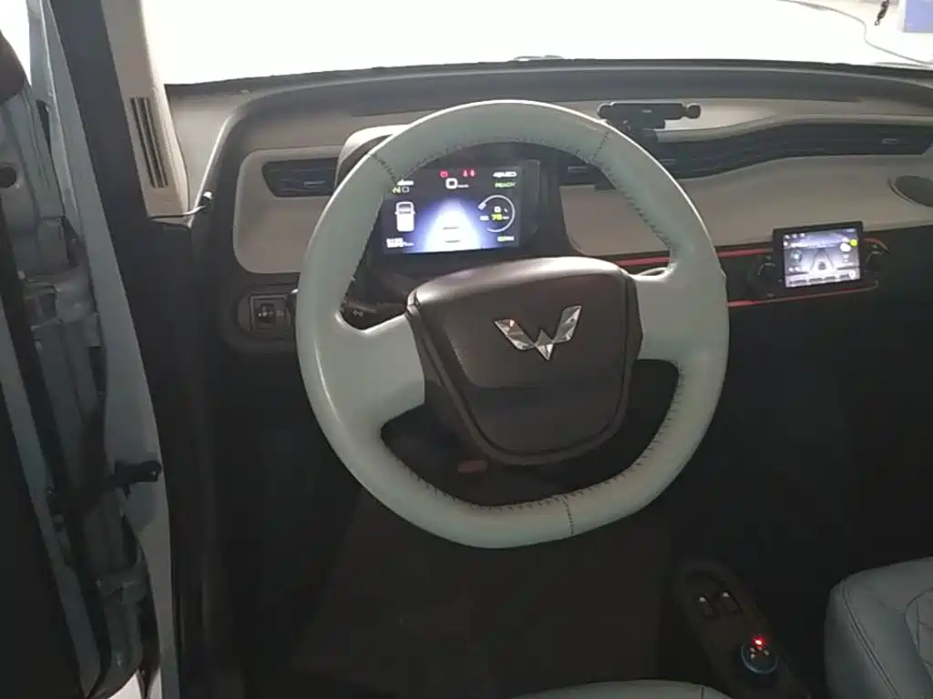 Wuling MINIEV — миниатюра 11