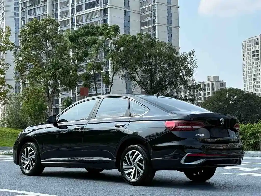 Volkswagen Lavida — миниатюра 6