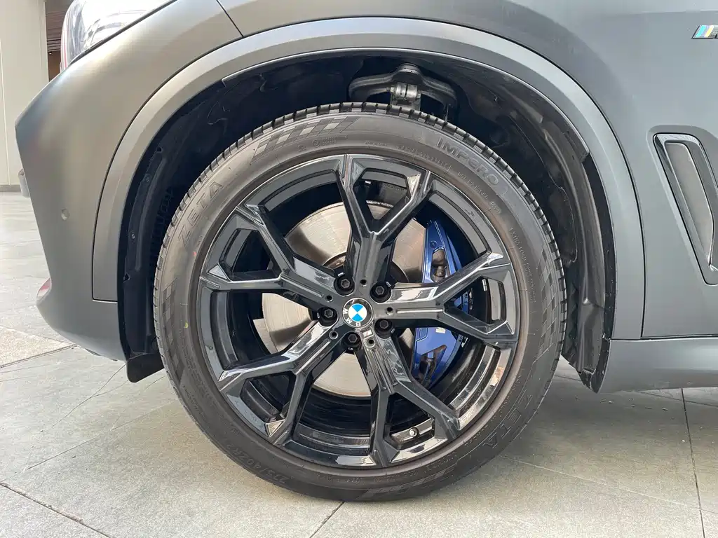 BMW X5 (Import) — миниатюра 10