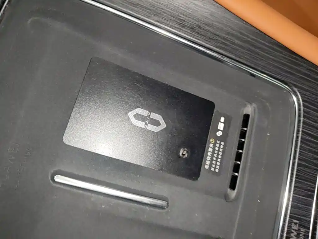 AITO AITO M8 — миниатюра 9