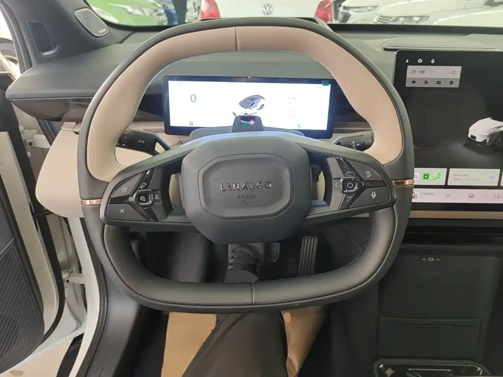 Lynk & Co Z20 — миниатюра 11