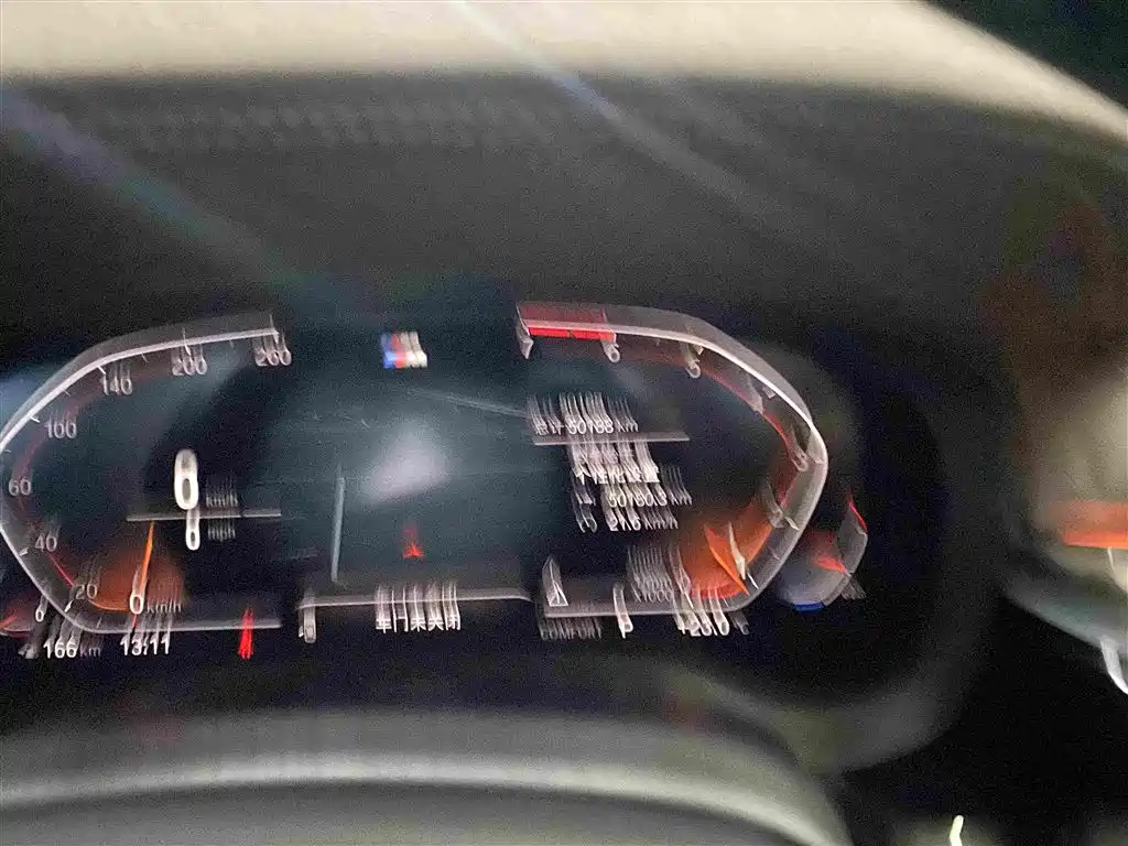 BMW 5 Series — миниатюра 12