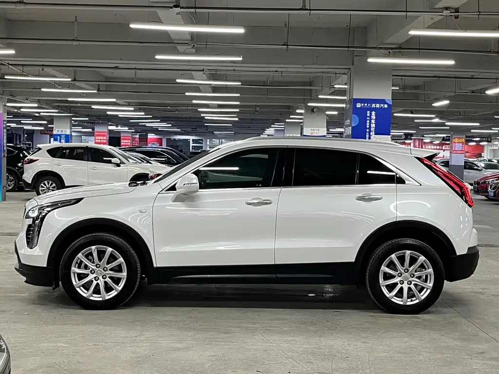 Cadillac XT4 — миниатюра 3