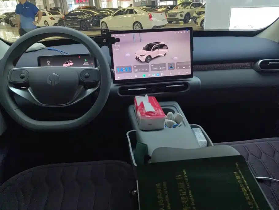 Leapmotor Leapmotor A10 — миниатюра 12