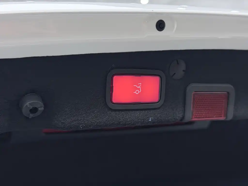 Mercedes-Benz C-Class — миниатюра 15