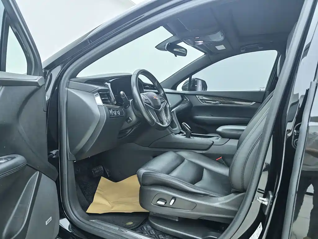 Cadillac XT5 — миниатюра 4