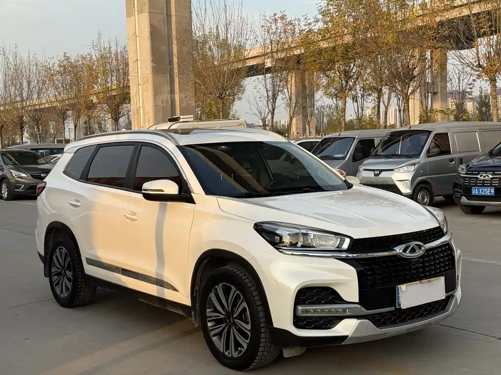 CHERY TIGGO 8