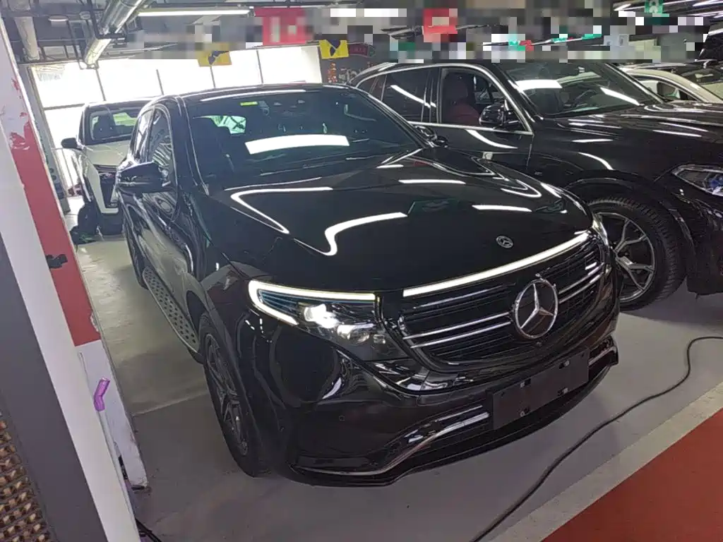 Mercedes-Benz EQC — миниатюра 4