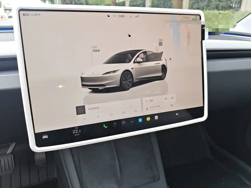 Tesla Model 3 — миниатюра 16