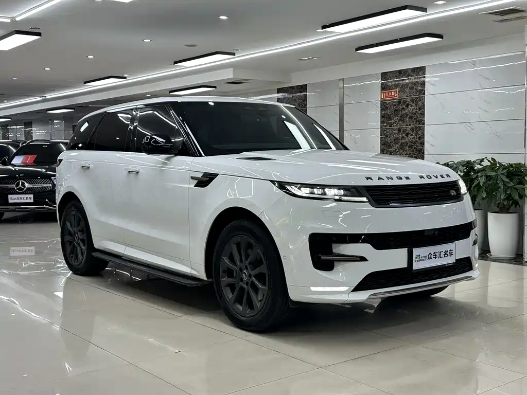 Land Rover Range Rover Sport 2024 400PS Dynamic SE