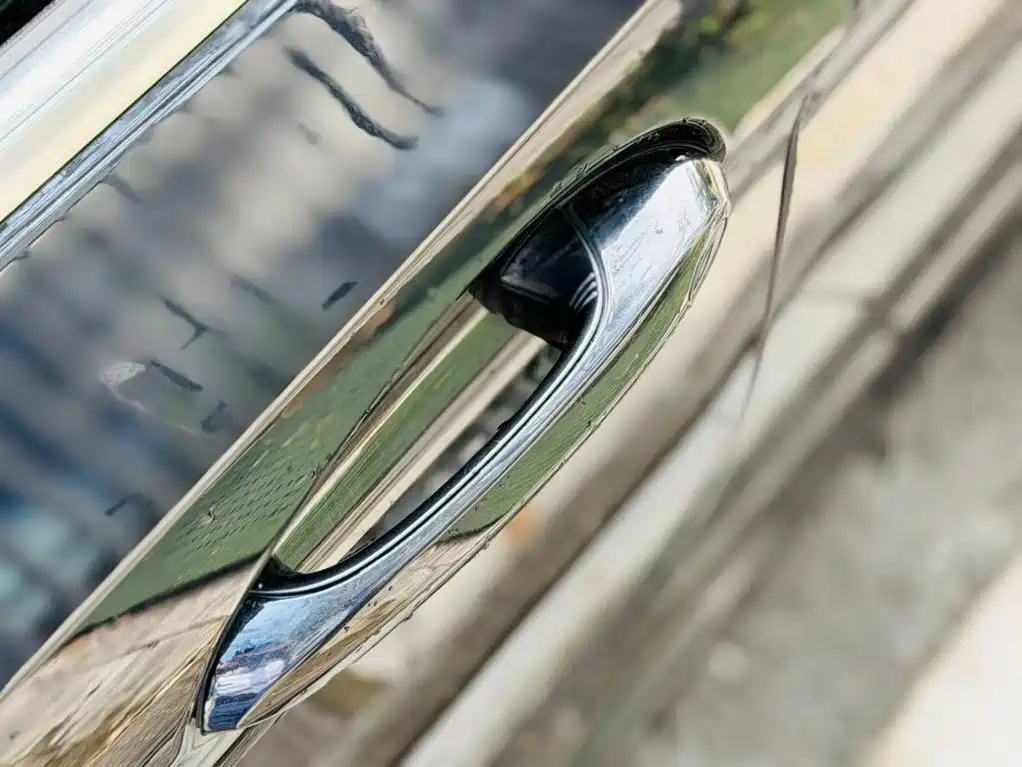 BMW 5 Series — миниатюра 8