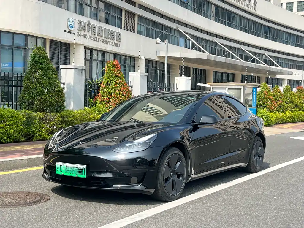 Tesla Model 3 2023