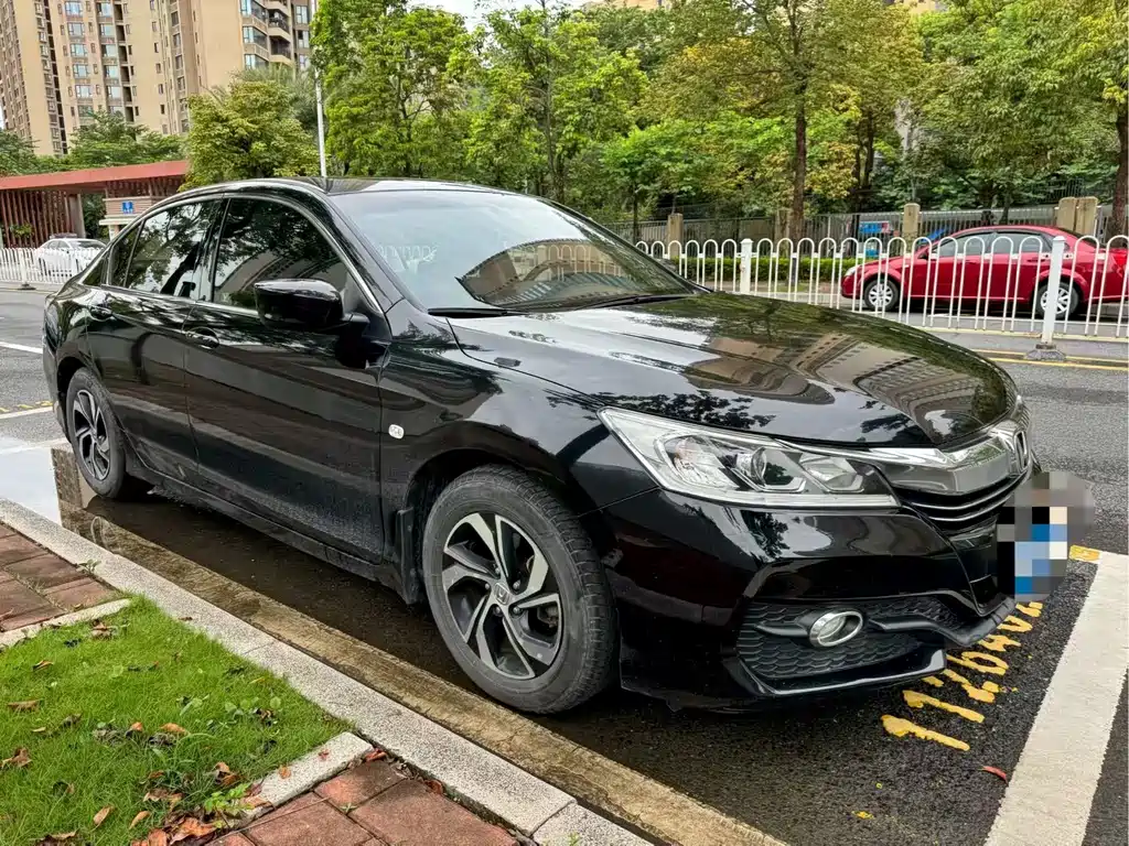 Honda Accord 2016 2.0L Elite