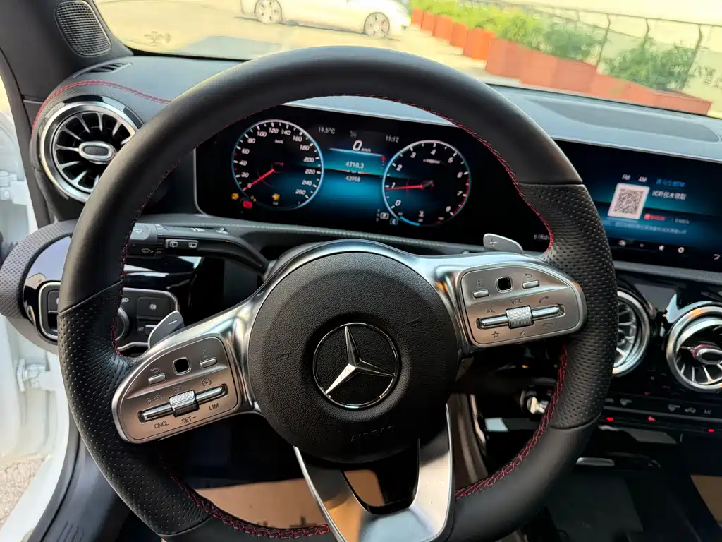 Mercedes-Benz CLA (Import) — миниатюра 24