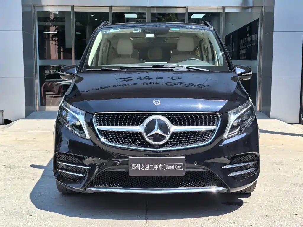 Mercedes-Benz V-Class — миниатюра 2