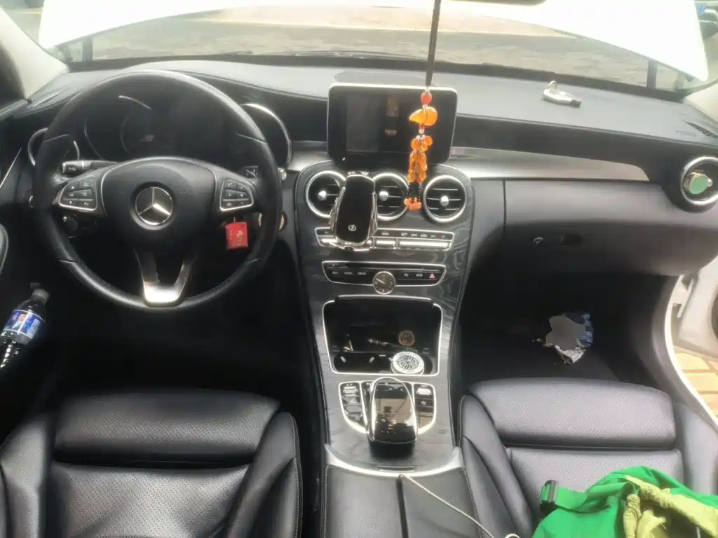Mercedes-Benz C-Class — миниатюра 5