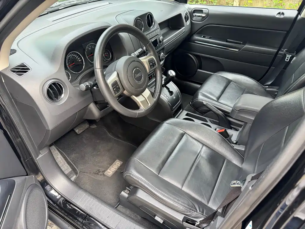 Jeep Compass (Import) — миниатюра 13