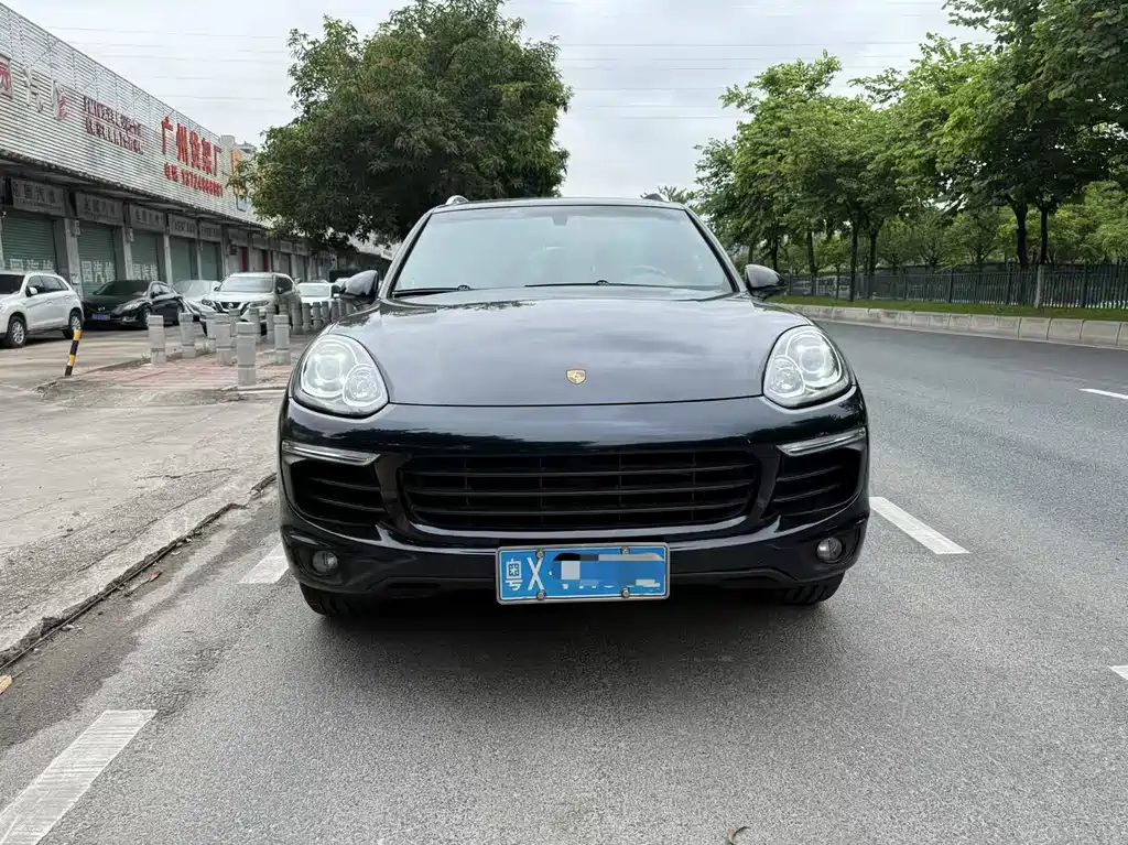 Porsche Cayenne — миниатюра 2