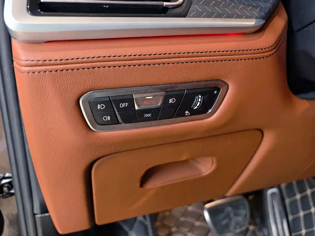 BMW X7 — миниатюра 17