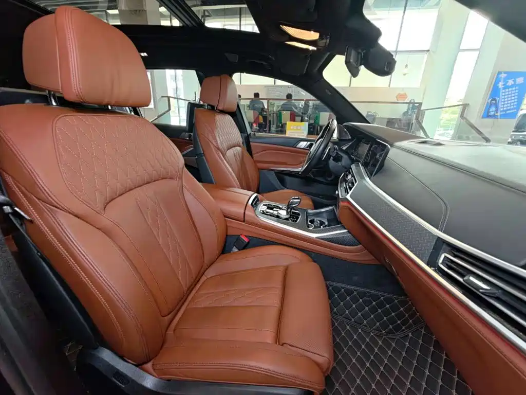 BMW X7 — миниатюра 26