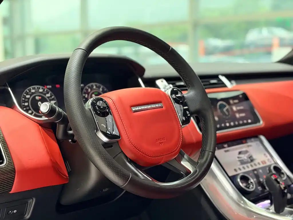 Land Rover Sport PHEV — миниатюра 8
