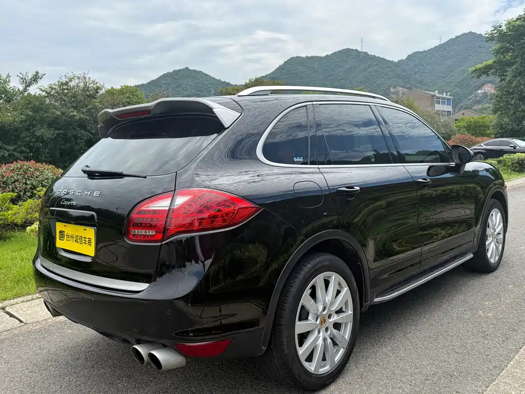 Porsche Cayenne 2012 3.6L