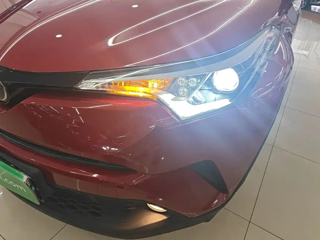 Toyota C-HR — миниатюра 24