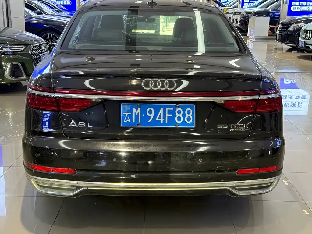 Audi A8 — миниатюра 10