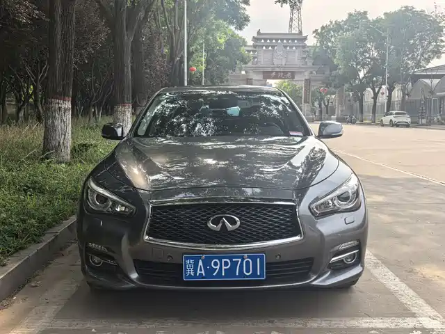 Infiniti Q50L