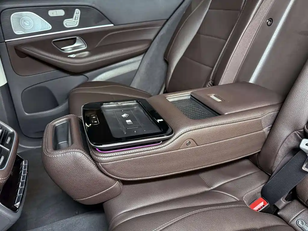 Mercedes-Benz GLE (Import) — миниатюра 32