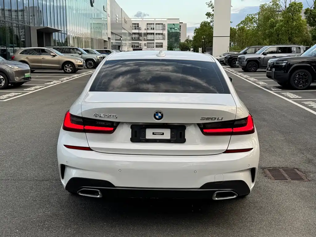 BMW 3 Series — миниатюра 18