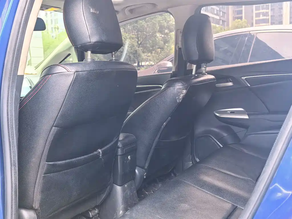 Honda Fit — миниатюра 5